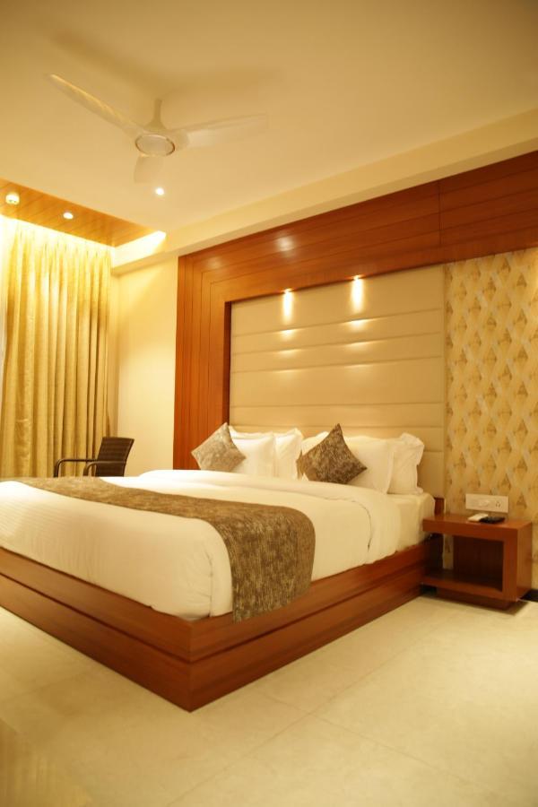 Robusta Inn จิกมากาลูร์ ภายนอก รูปภาพ
