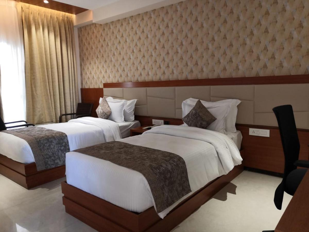 Robusta Inn จิกมากาลูร์ ภายนอก รูปภาพ